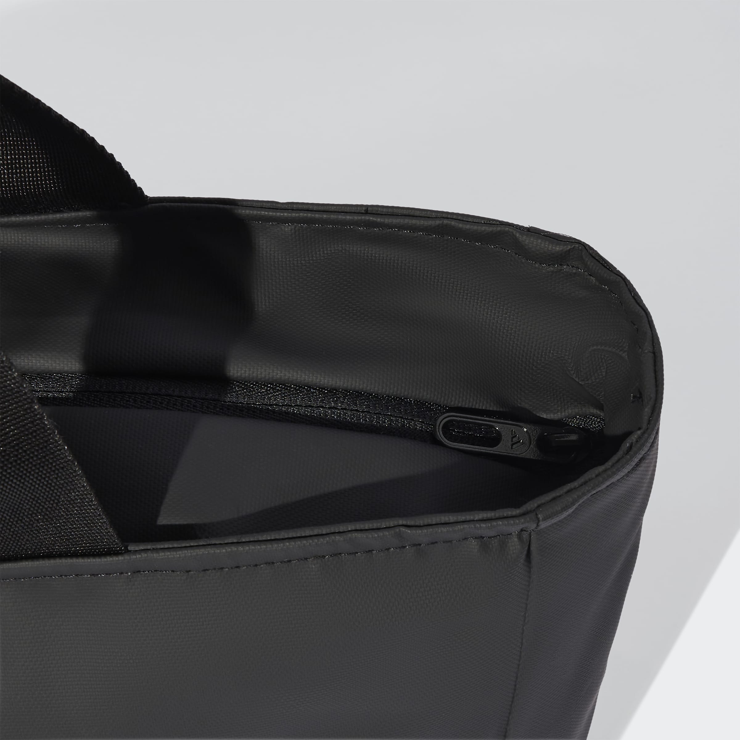 ULTRAMODRN TOTE